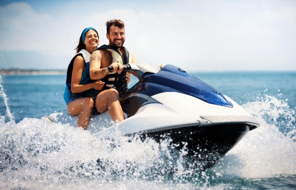 Thrilling 60-Minute Jet Ski Adventure in Dubai – Ride the Waves and Explore Iconic Landmarks